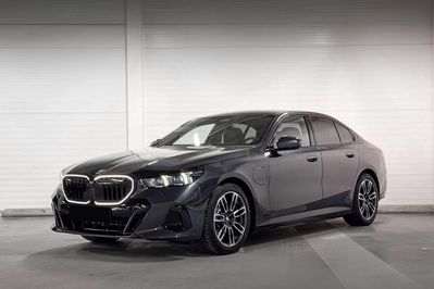 BMW Seria 5 530e xDrive M Sport
