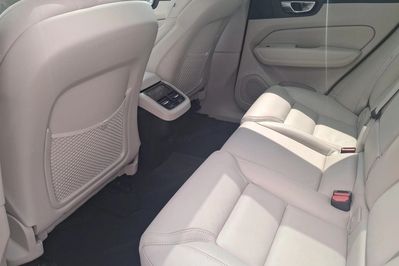 Volvo XC60 B5 B AWD Ultra Dark aut
