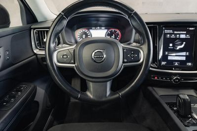 Volvo V60 B4 D Momentum Pro