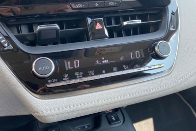 Toyota Corolla 1.8 Hybrid Style