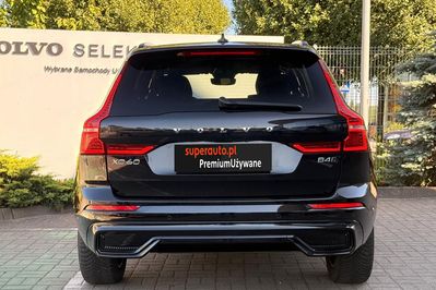 Volvo XC60 B4 D AWD Plus Dark\