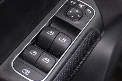 Mercedes GLB 200