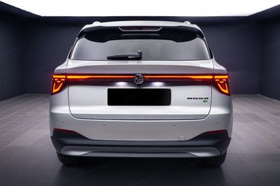 MG MGS5 49kWh Standard Range RWD Exclusive