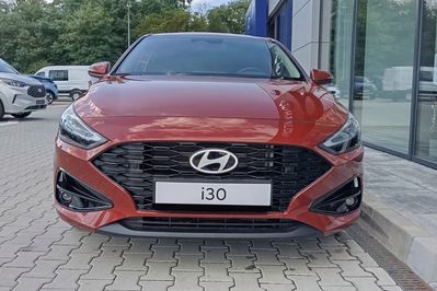 Hyundai i30 1.6 T-GDI Smart DCT