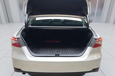 Toyota Camry 2.5 Hybrid Prestige