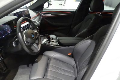 BMW Seria 5 520d xDrive M Sport