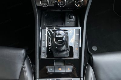 Skoda Superb 2.0 TDI SCR 4x4 L&K DSG