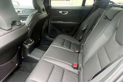 Volvo V60 T6 AWD Plug-In Hybrid Plus Dark
