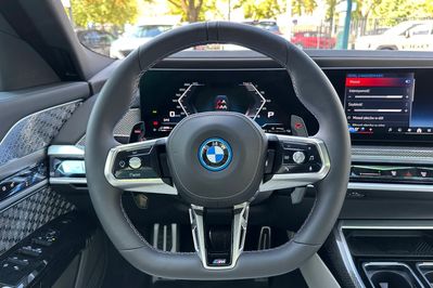 BMW Seria 7 M760e PHEV xDrive Individual Edition sport-aut