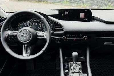 Mazda 3 2.0 Exclusive-Line
