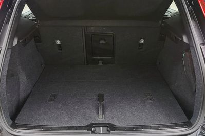 Volvo XC40 B3 Plus Dark aut