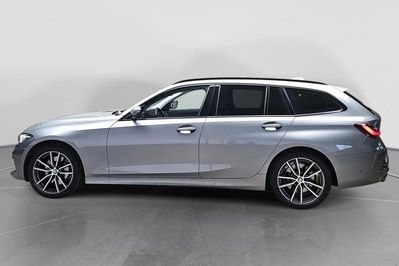 BMW Seria 3 330i xDrive M Sport aut