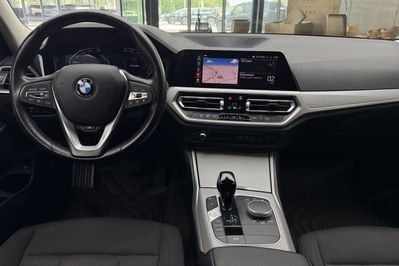 BMW Seria 3 318d aut
