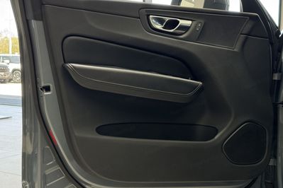 Volvo XC60 T6 Plug-In Hybrid AWD Inscription aut