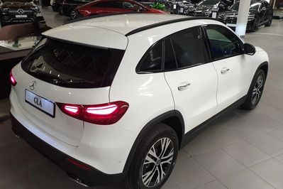 Mercedes GLA 200 Progressive