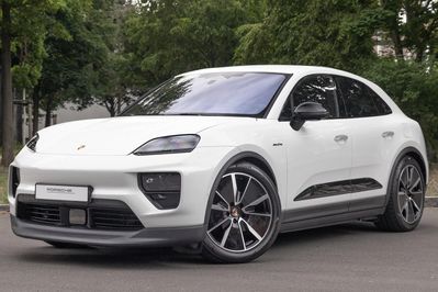 Porsche Macan 4