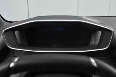 Peugeot 208 GT e-DCS6 1.2 mHEV