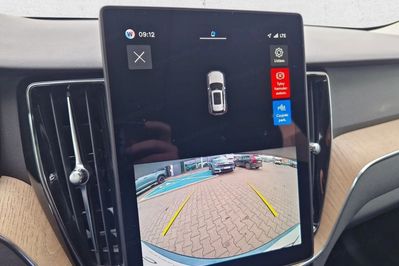 Volvo XC60 B5 B AWD Plus Dark