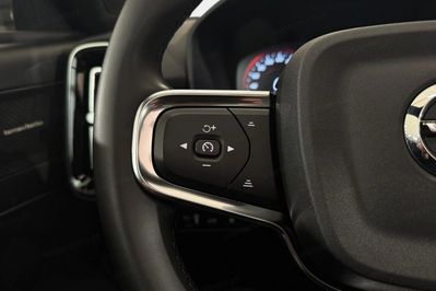 Volvo XC40 T5 Plug-In Hybrid Plus Dark