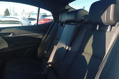 Toyota Camry 2.5 Hybrid Executive e-CVT