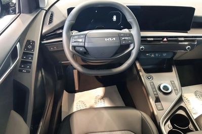 Kia Niro 1.6 GDI Hybrid M