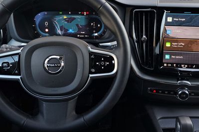 Volvo XC60 B5 B AWD Plus Dark