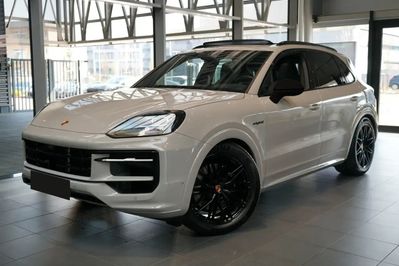Porsche Cayenne E-Hybrid Black Edition