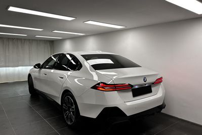 BMW Seria 5 530e xDrive M Sport