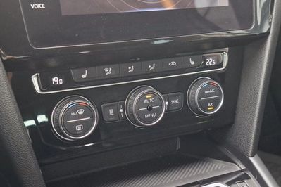 Volkswagen Passat 2.0 TDI R-Line DSG