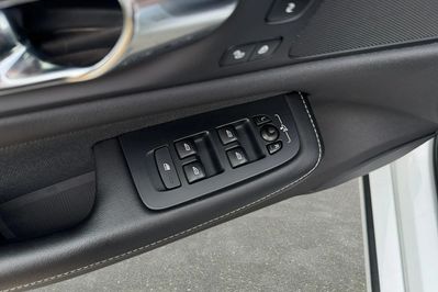 Volvo V60 B3 B R-Design aut
