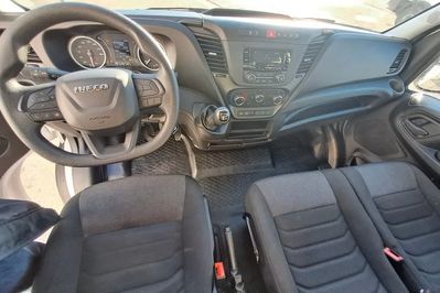 Iveco Daily 35C16 Kontener 8EP + Winda