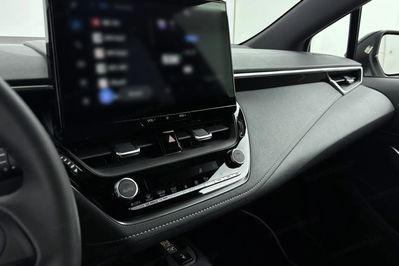 Toyota Corolla Style 2.0 Hybrid Dynamic Force