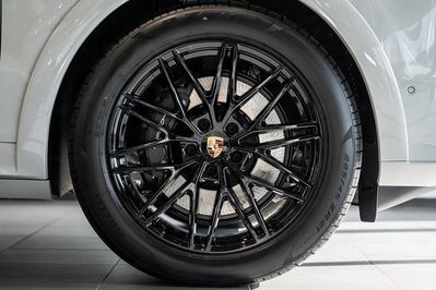 Porsche Cayenne Coupe Black Edition