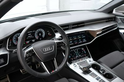 Audi A6 Avant 45 TFSI quattro S Line