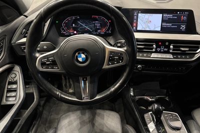 BMW Seria 1 118i M Sport aut