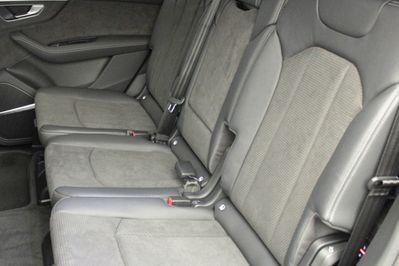 Audi Q7 SQ7 TFSI quattro