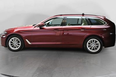 BMW Seria 5 518D Mhev