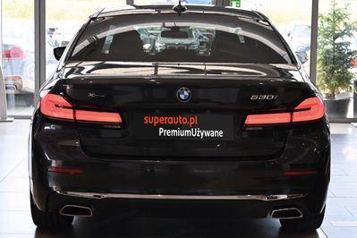 BMW Seria 5 530i xDrive Luxury Line