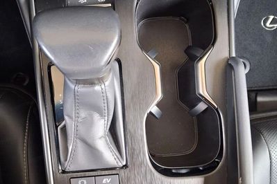 Lexus ES 300h Business Edition