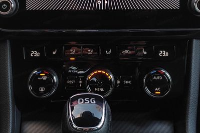 Skoda Superb 2.0 TDI SCR Sportline DSG