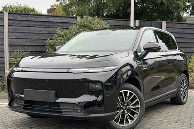 Leapmotor B10 Design Hybrid EV 18,8 kWh