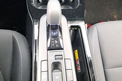 Toyota Prius Plug-in 2.0 Hybrid Prestige