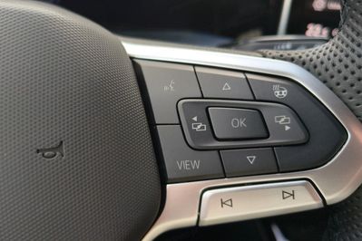 Volkswagen Golf R-Line Plus 1.5 TSI