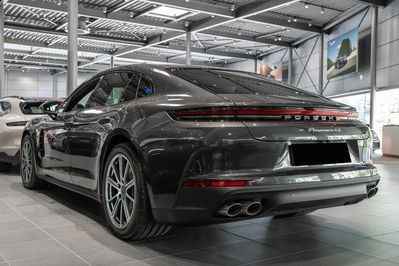 Porsche Panamera 4S E-Hybrid