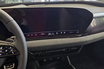 Audi A6 E-tron quattro Avant