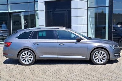 Skoda Superb 2.0 TDI  Style DSG