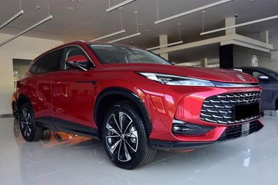 MG HS Excite 1.5 T-GDi AT DCT