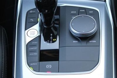 BMW Seria 3 Touring 320d xDrive Sport Line