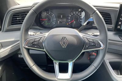 Renault Master L2H2 Extra AT9