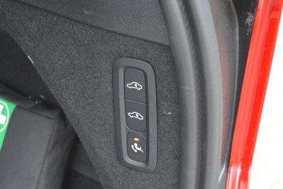 Volvo XC90 T8 AWD Plug-In Hybrid Ultimate Dark 7os aut